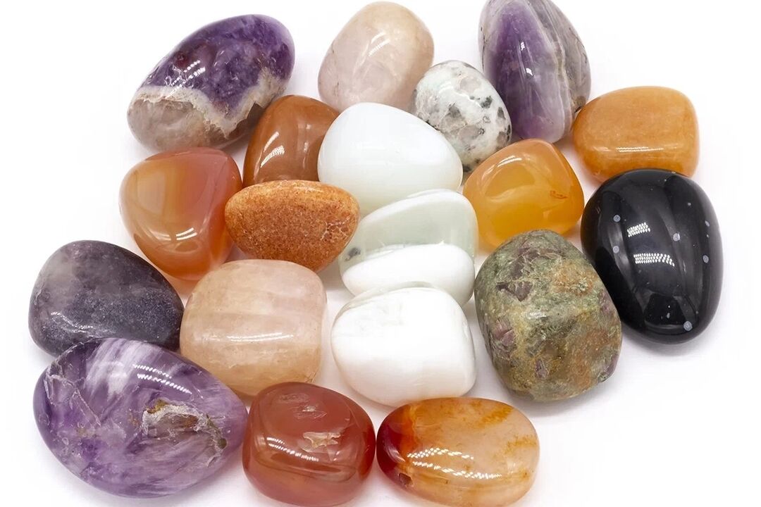 amulets and stones for amulets