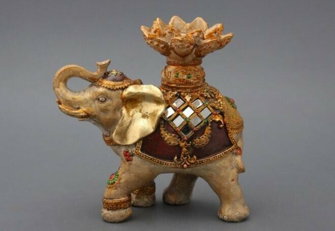 The amulet elephant - a symbol of longevity and wisdom