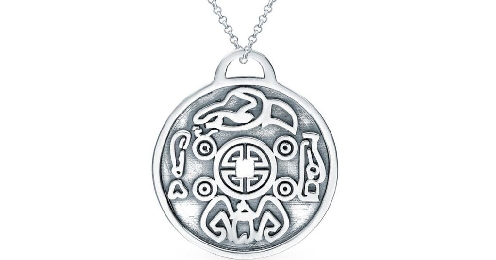 amulet pendant for good luck picture 1